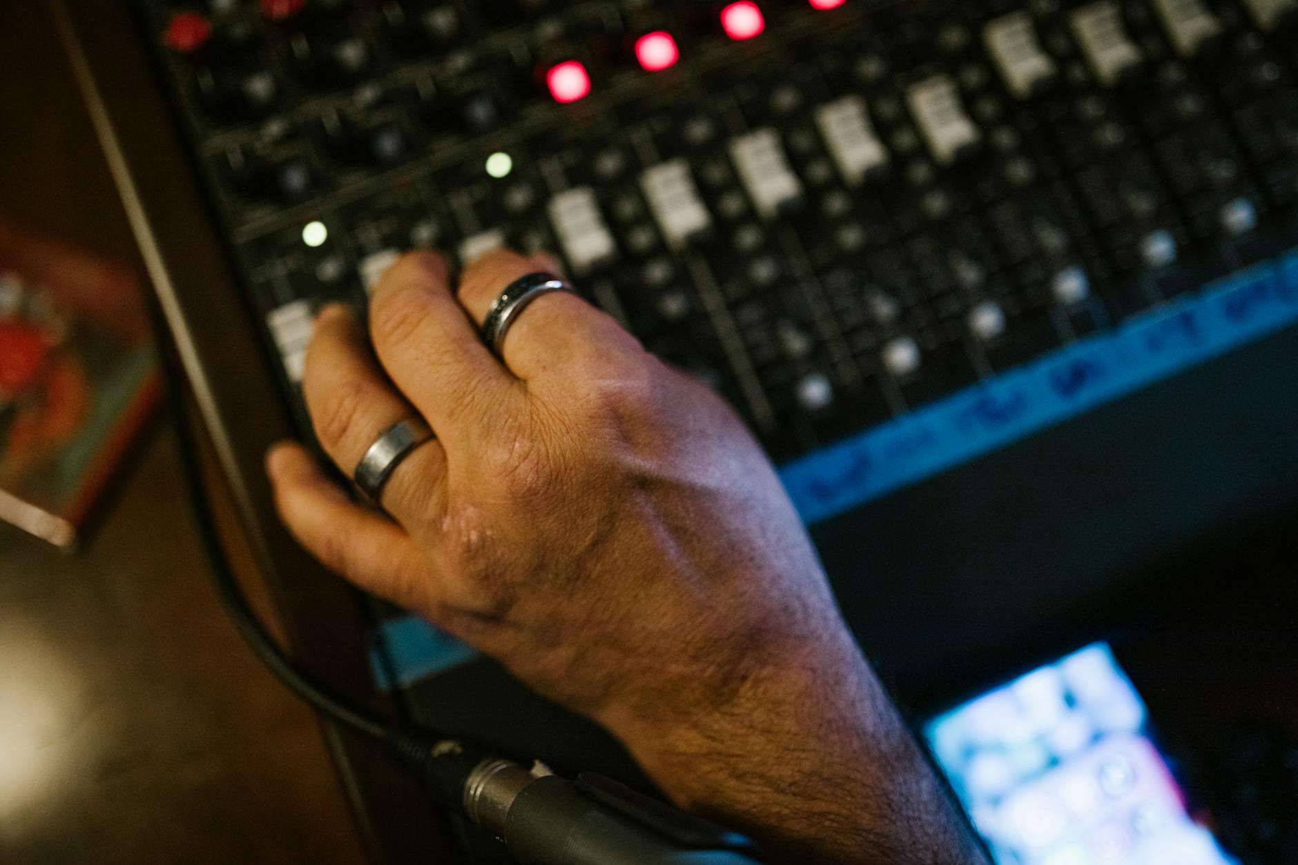 Oura Ring 5 Opens for Preorder at $399 Ahead of June 4th Launch