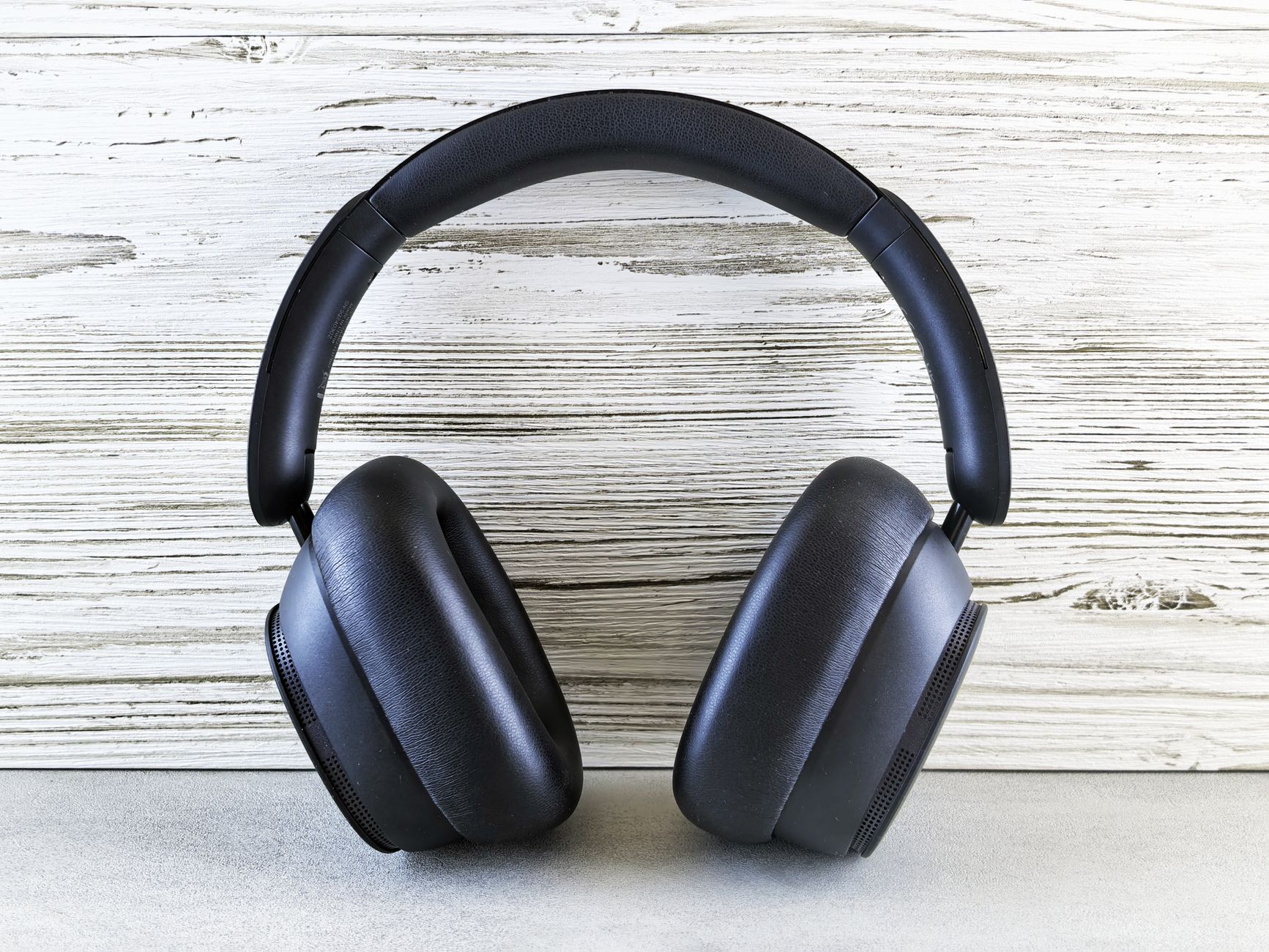 Sony's WH-1000XM6 Fixes the One Thing That Was Actually Broken